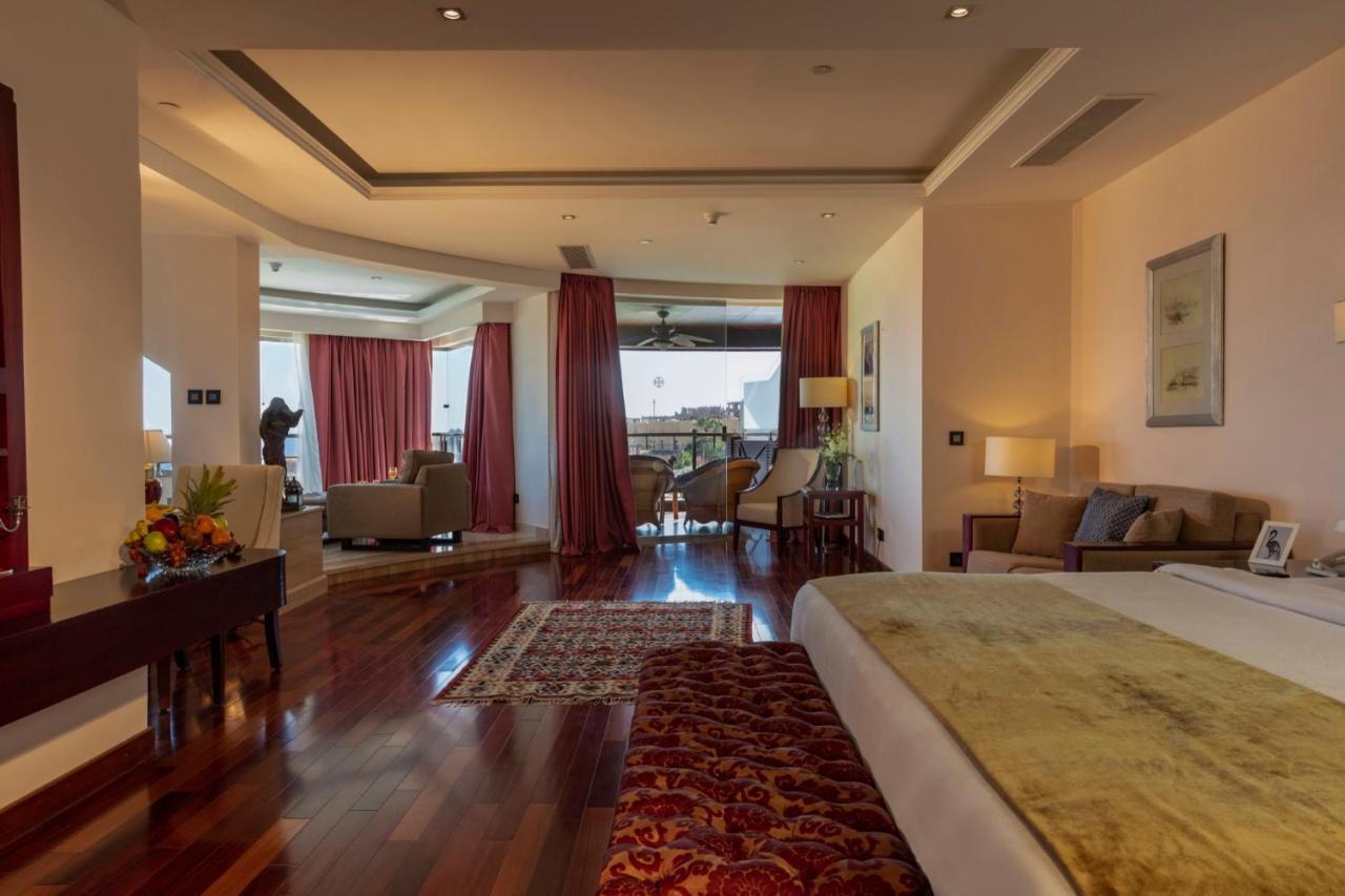 Royal Savoy Sharm El Sheikh (Adults Only) Sharm El Sheikk Exterior foto Suite at the Taj Bengal