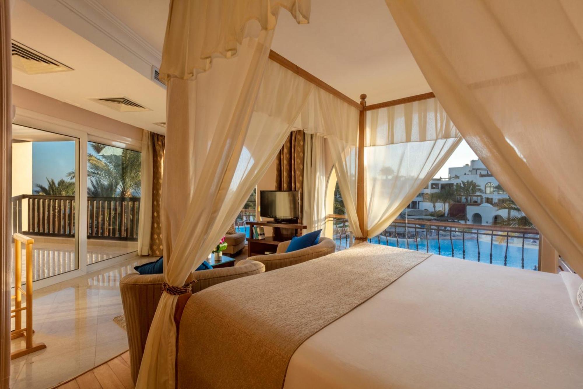 Royal Savoy Sharm El Sheikh (Adults Only) Sharm El Sheikk Exterior foto Suite at the hotel