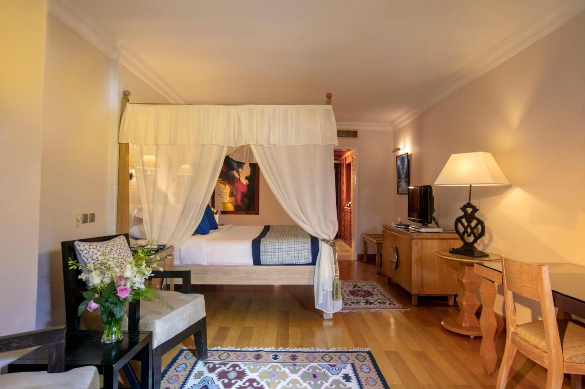 Royal Savoy Sharm El Sheikh (Adults Only) Sharm El Sheikk Exterior foto A room at the hotel