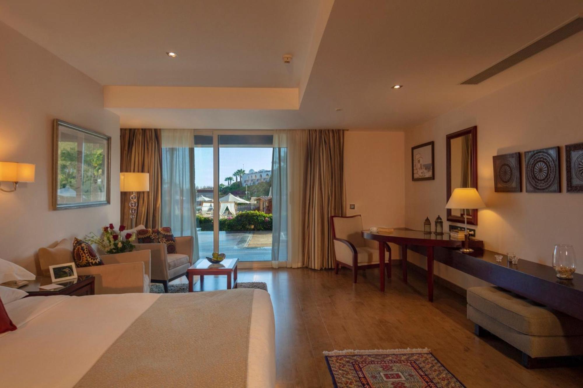 Royal Savoy Sharm El Sheikh (Adults Only) Sharm El Sheikk Exterior foto A room at the Taj Bengal