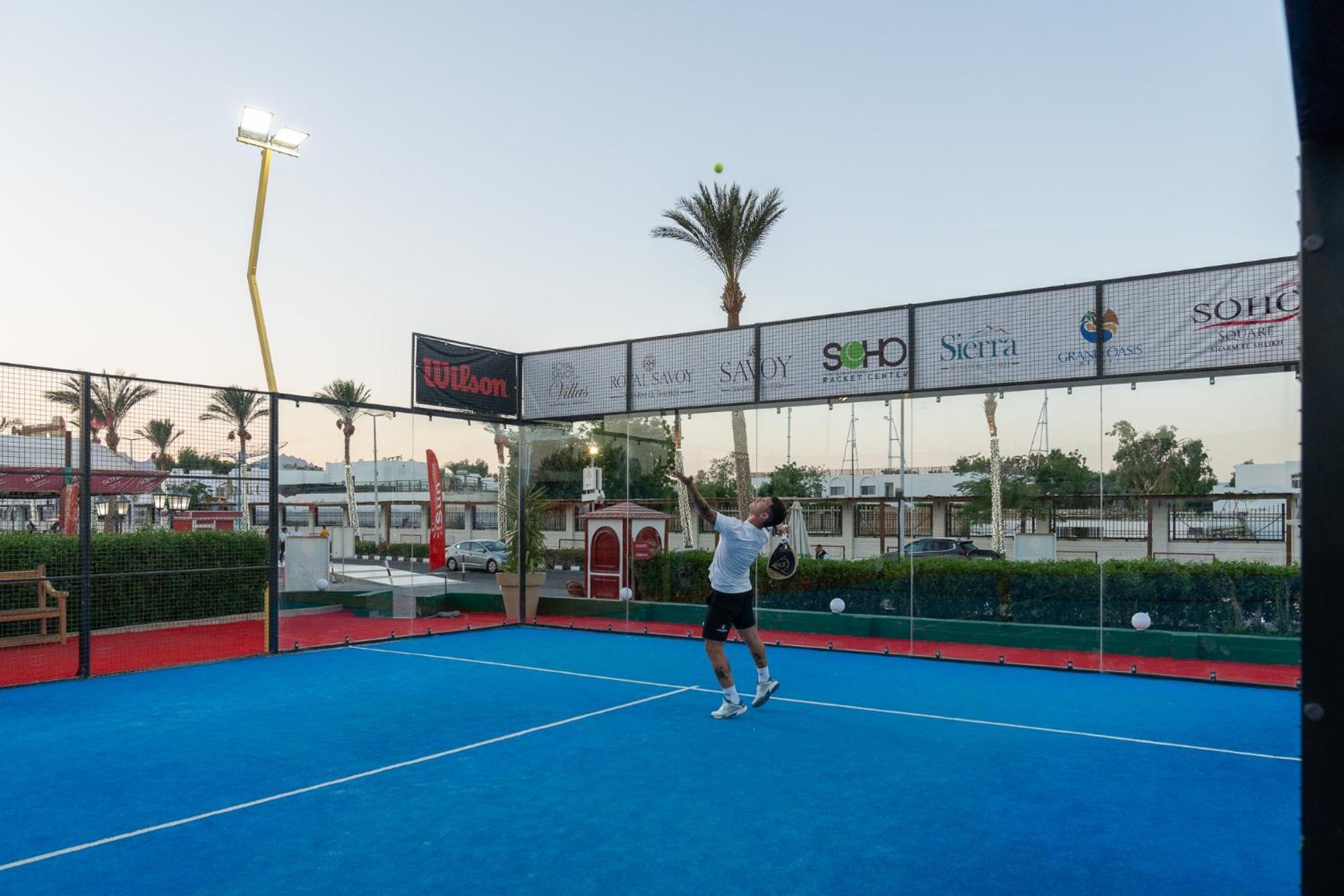 Royal Savoy Sharm El Sheikh (Adults Only) Sharm El Sheikk Exterior foto A paddle tennis court